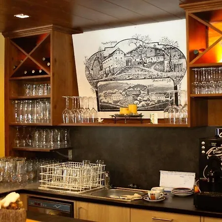 Schnatterhof * Lambrechten